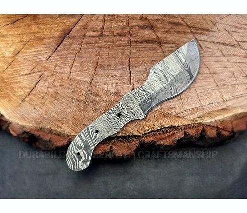 Hand Forged Damascus Steel Tracker Knife Blank – B11 - Jayger