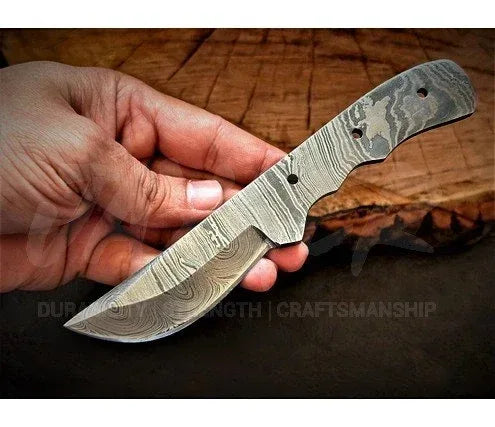 Damascus Steel Hunting Knife Blanks – B17 - Jayger