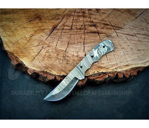 Damascus Steel Hunting Knife Blanks – B17 - Jayger